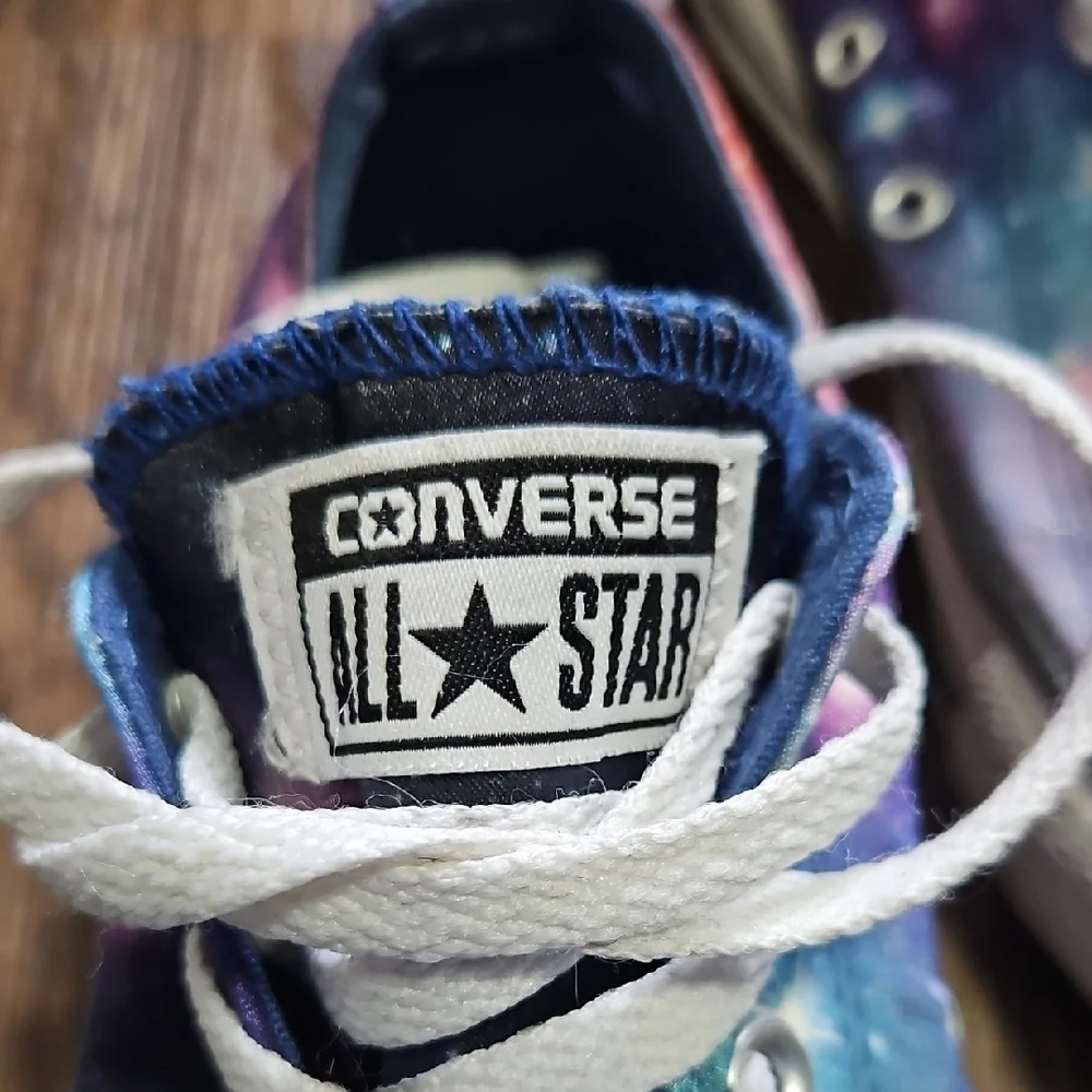 Converse All Star Galaxy Print Low Top Sneakers Womens 7 / Mens 5 Purple Space - Picture 4 of 12